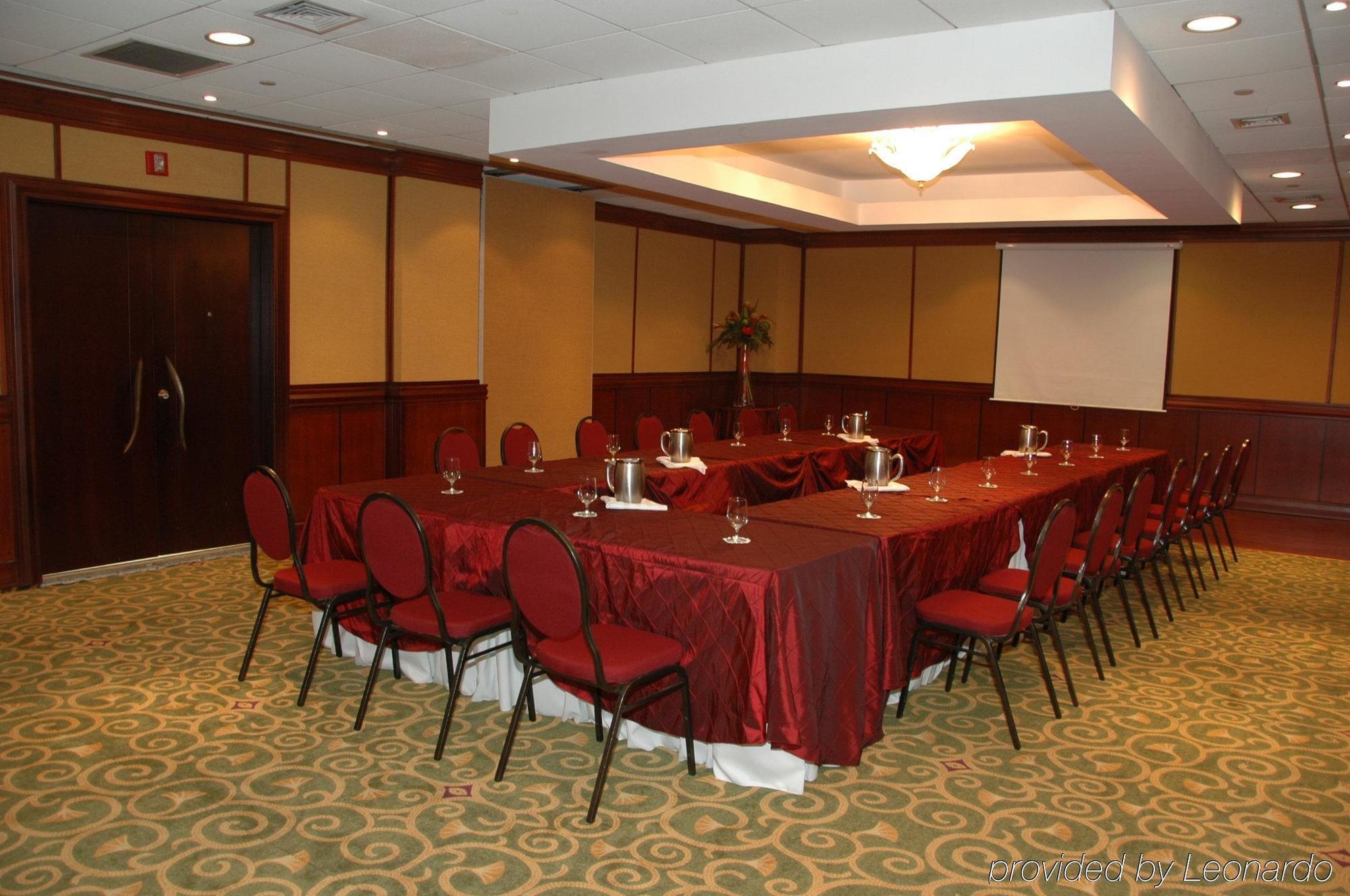 Hotel Crowne Plaza San Pedro Sula Exterior foto